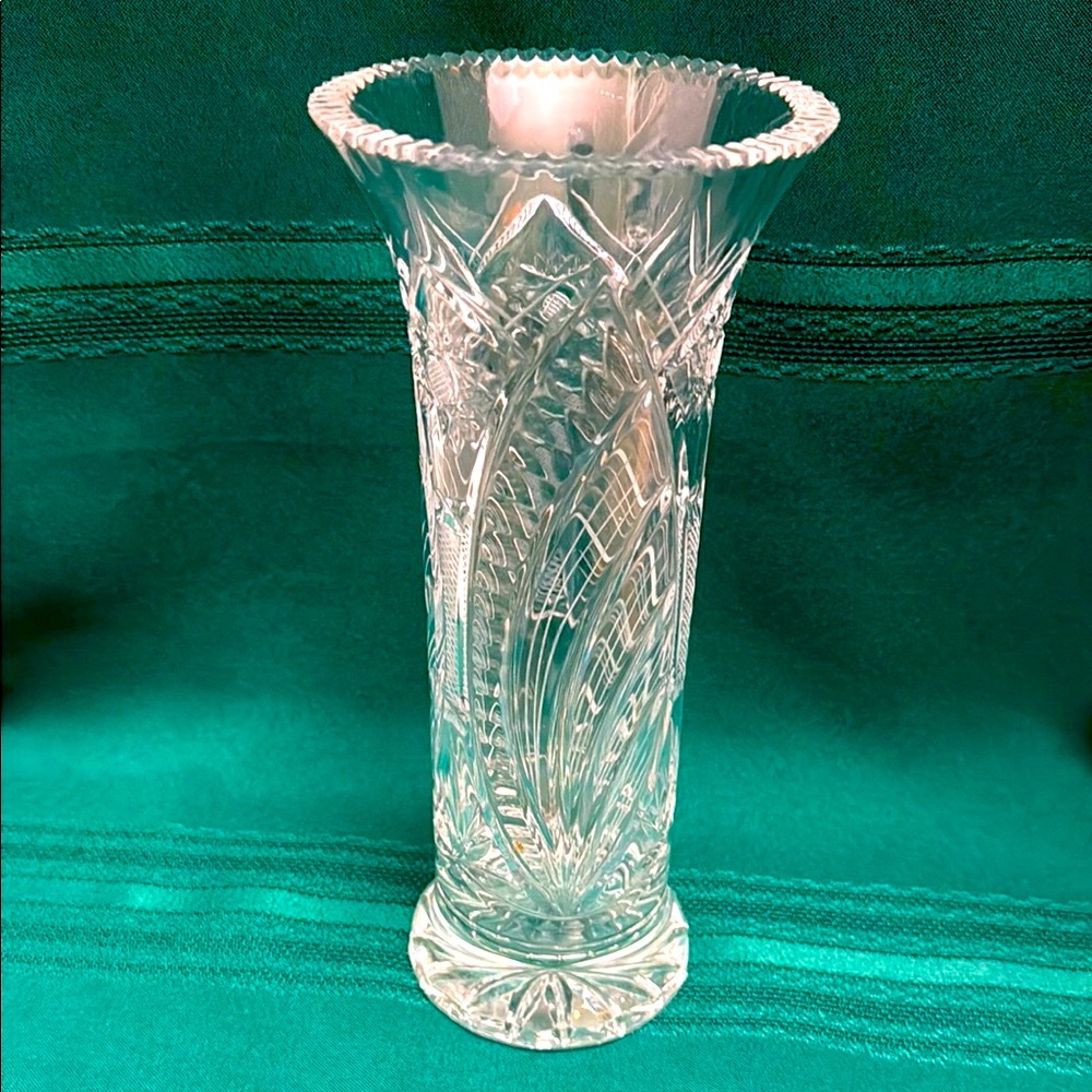 Lead Crystal Vase, 9.5 inches tall, EVC.